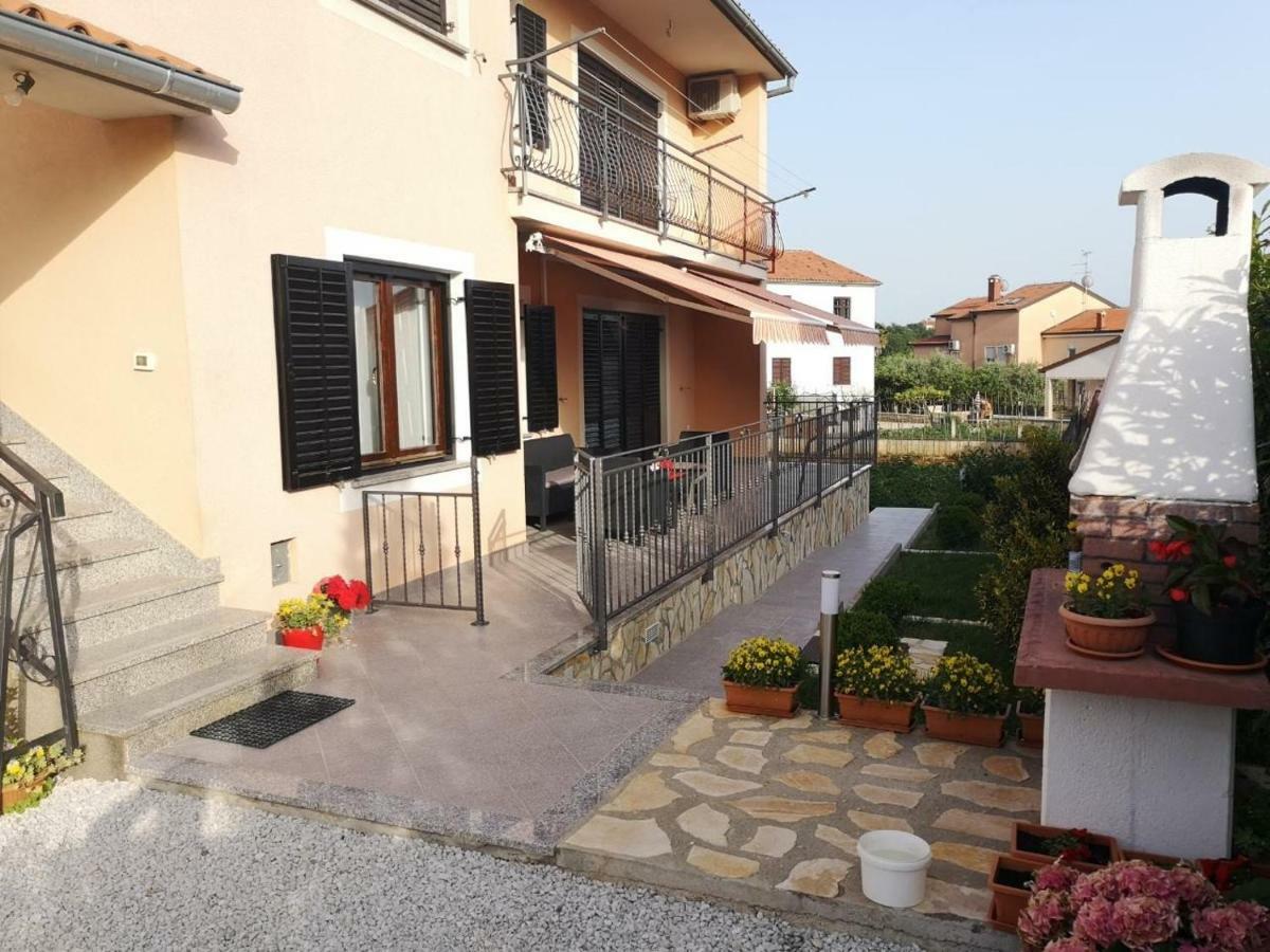 Apartment Stela Poreč Buitenkant foto